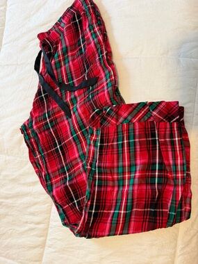 Victoria's Secret Red Plaid Flannel pajama pants